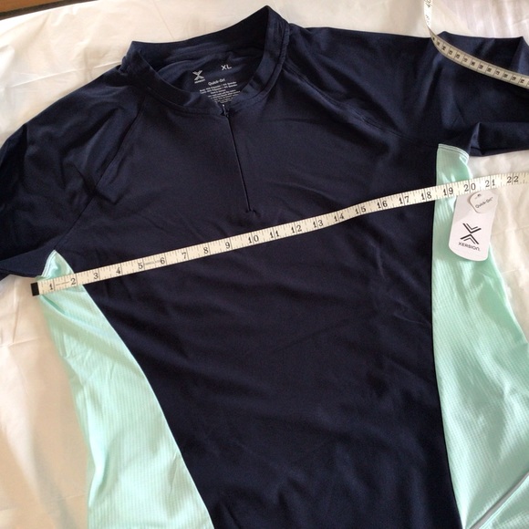 Xersion Quick Dry Bike Shirt with pockets for bottle, Navy Platoon, - Picture 2 of 4